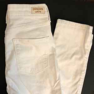 Levis denizen mid-rise, size 2/26 jeans